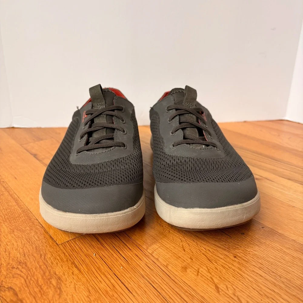 OluKai Moku Pae Mens 10 Dark Grey Red Mesh Boat Shoes Sneakers 10472-4EKZ